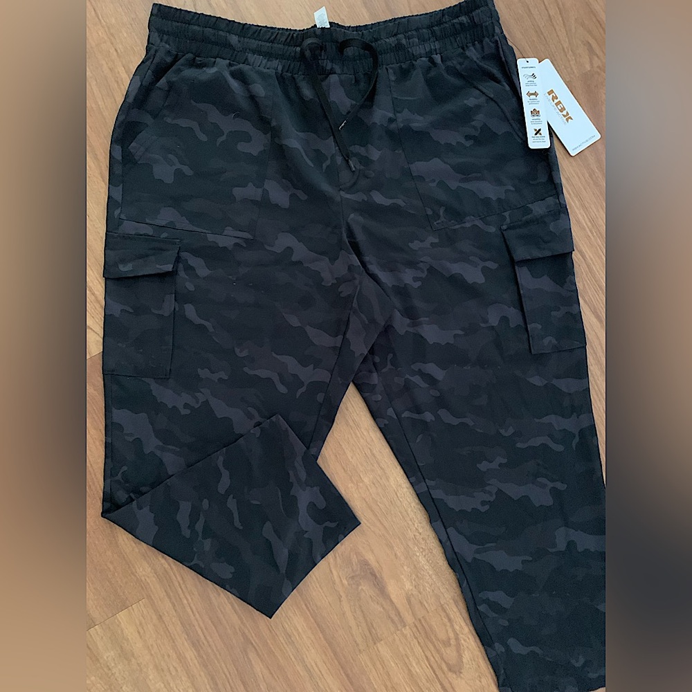 RBX Active Sporty dark grey black camo army high waist ankle crop track pants